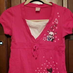 Juniors'' sz L Xhilaration cotton top; pre-owned; skull design Goth; 100% cotton